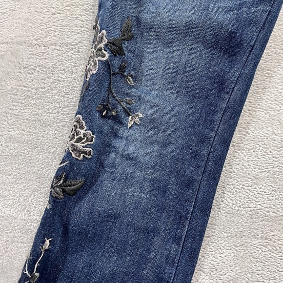 Driftwood Kelly Jeans Women's 30x33 Boot Cut Floral Embroidered Blue - Picture 7 of 11
